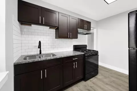 2050 E 72nd Pl, Chicago, IL 60649 photo 8