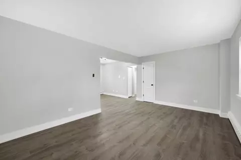 2050 E 72nd Pl, Chicago, IL 60649 photo 4