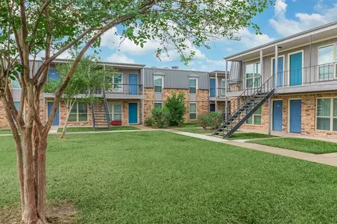 670 Maxey Rd, Houston, TX 77013