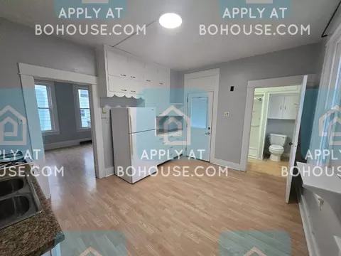 3010 Mcarthur Dr, Fort Wayne, IN 46809