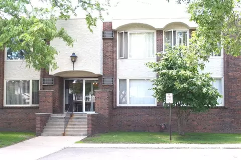 4251 Parklawn Ave, Edina, MN 55435