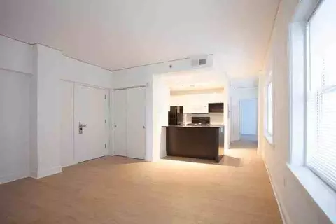 3560 Broadway Blvd, Kansas City, MO 64111
