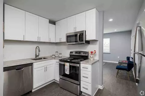 514 Bridge Ave #D6, Forest Park, GA 30297