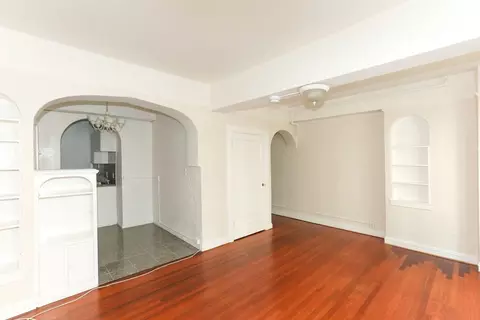 665 Pine St, San Francisco, CA 94108 photo 2
