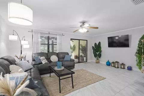 4416 Fuschia Cir S, Palm Beach Gardens, FL 33410
