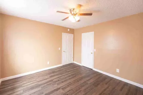 1090 S Charles St, Lewisville, TX 75057