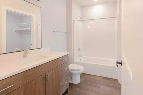 4647 Dodge St, Omaha, NE 68132 photo 39