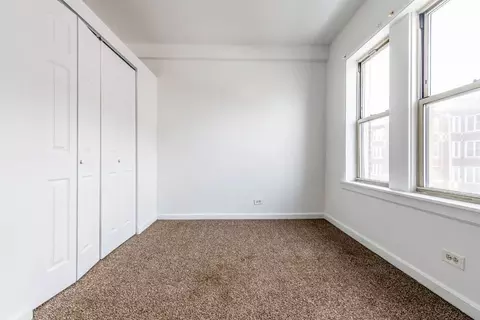 7131 S Yates Blvd, Chicago, IL 60649 photo 7