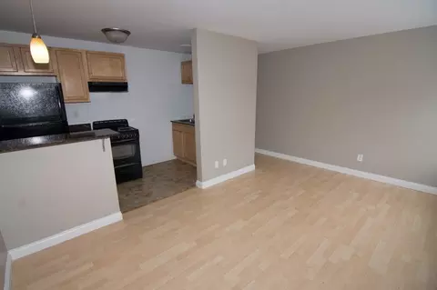 2101 3rd Ave S, Minneapolis, MN 55404