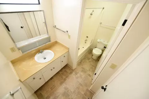 2725 Haste St, Berkeley, CA 94704 photo 14