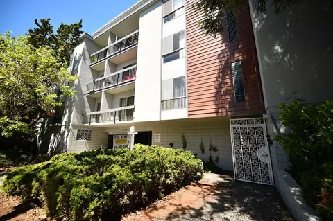 2725 Haste St, Berkeley, CA 94704