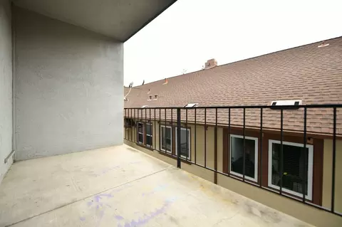 2725 Haste St, Berkeley, CA 94704 photo 8