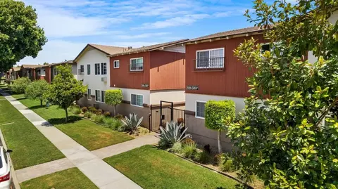 4907 14 Hayter Ave, Lakewood, CA 90712