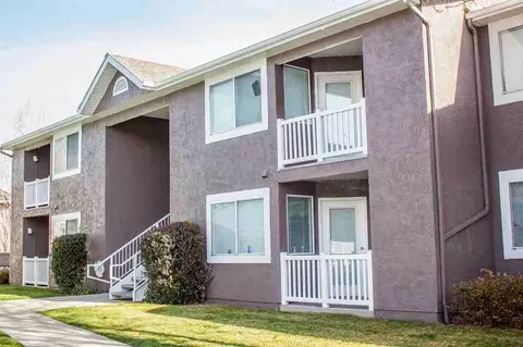 6820 S 1300 E, Cottonwood Heights, UT 84121