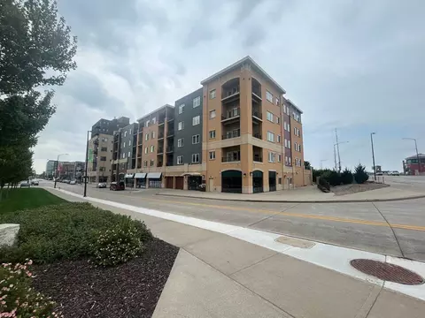 401 N Washington St, Green Bay, WI 54301