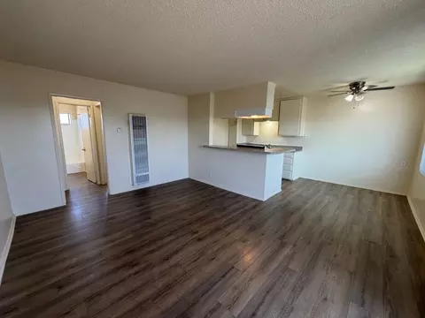 2248 Atlantic Ave, Long Beach, CA 90806