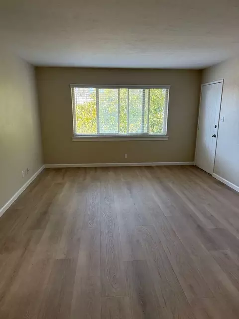 1952 Bellomy St, Santa Clara, CA 95050