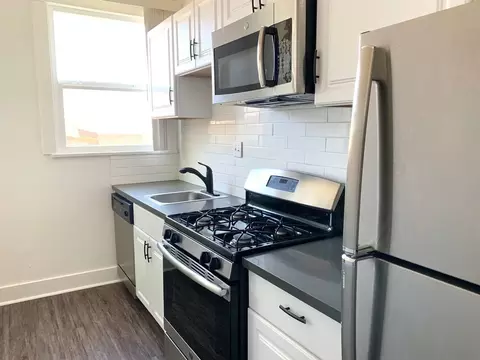 563 N Heliotrope Dr, Los Angeles, CA 90004