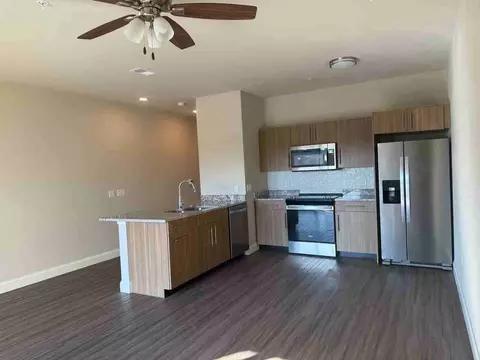 2601 Elkhart Dr, Waukesha, WI 53189