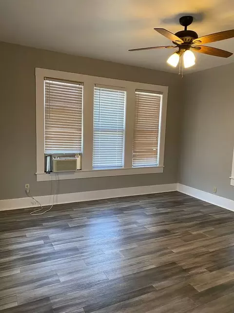 527 Cedar St, San Antonio, TX 78210 photo 15