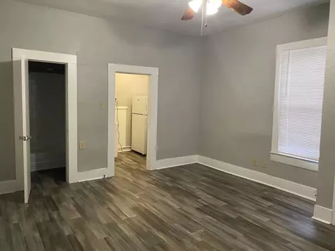 527 Cedar St, San Antonio, TX 78210