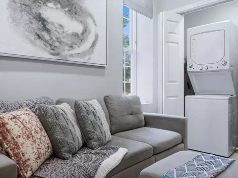 1425 P St NW, Washington, DC 20005 photo 2