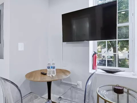1425 P St NW, Washington, DC 20005 photo 6
