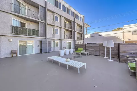 330 S 7th St, Las Vegas, NV 89101 photo 35