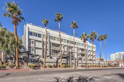 330 S 7th St, Las Vegas, NV 89101 photo 2