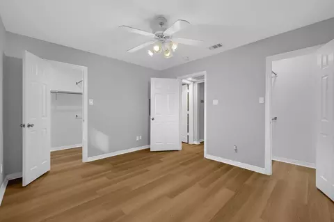 221 Archer Dr, Sherman, TX 75092