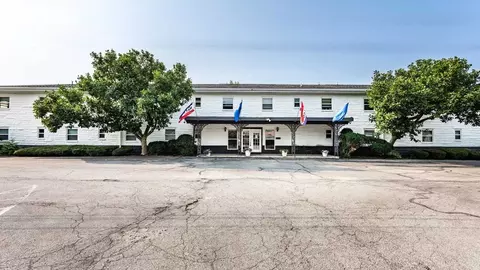 505 W Smith Valley Rd, Greenwood, IN 46142