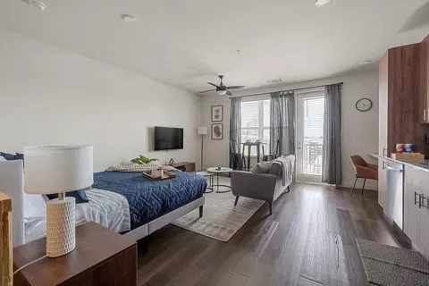 2232 Empire Central, Dallas, TX 75235