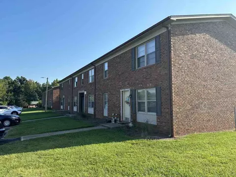 212 Arthur Dr, Thomasville, NC 27360