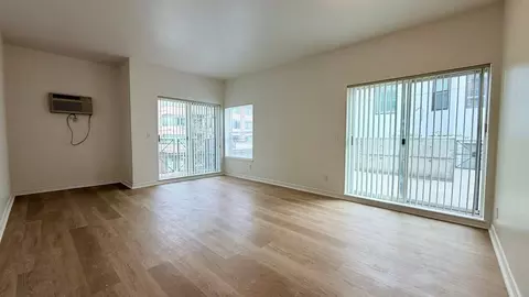 3230 Eastlake Ave E, Seattle, WA 98102