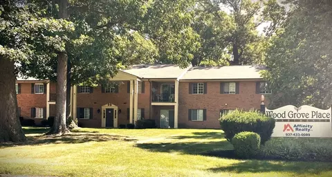 200 Jamestown Cir, Dayton, OH 45458