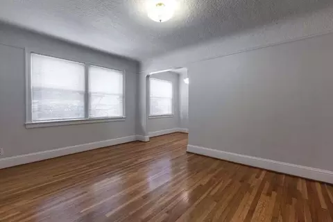 1963 NW Irving St, Portland, OR 97209