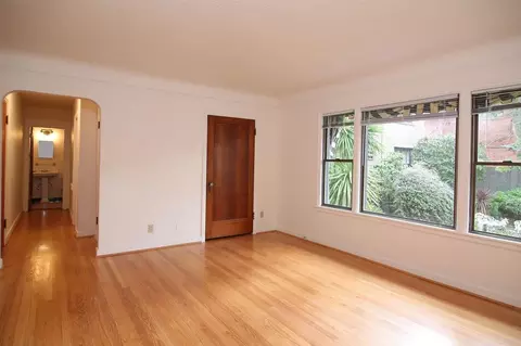 512 Boylston Ave E, Seattle, WA 98102