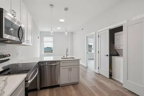 342 W Girard Ave, Philadelphia, PA 19123