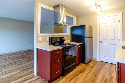 43 Etruria St, Seattle, WA 98109 photo 2
