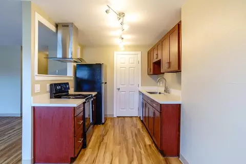 43 Etruria St, Seattle, WA 98109 photo 3