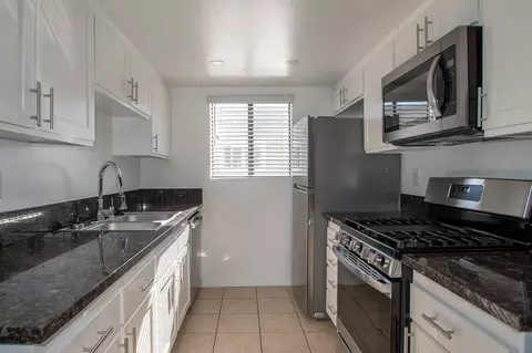 12352 Burbank Blvd, Los Angeles, CA 91607