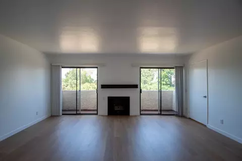 12352 Burbank Blvd, Los Angeles, CA 91607
