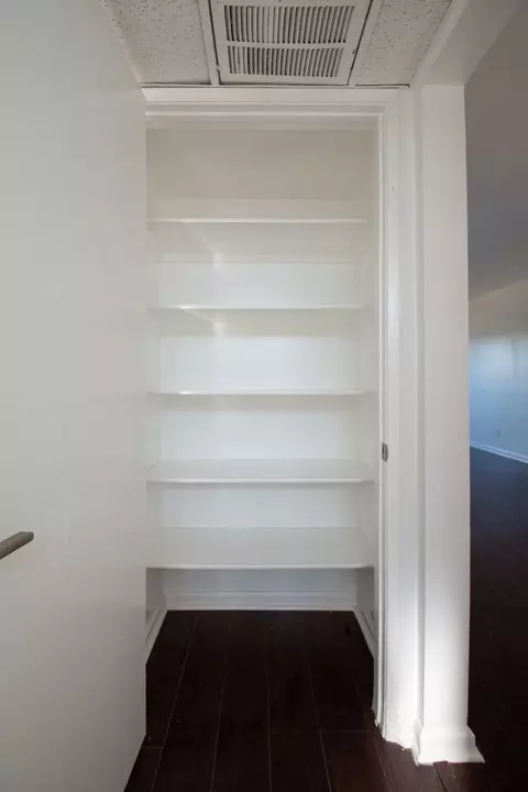 12352 Burbank Blvd, Los Angeles, CA 91607 photo 8