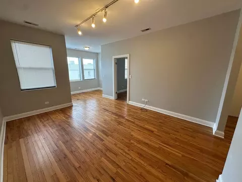 5001 N Sawyer Ave, Chicago, IL 60625