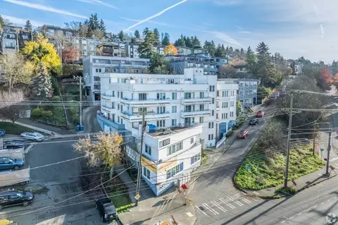 2572 Gilman Dr W, Seattle, WA 98119
