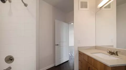1935 N Logan St, Denver, CO 80203 photo 5