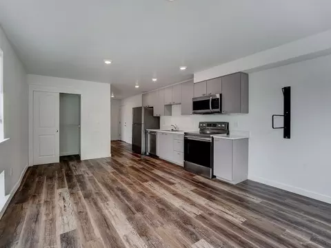 5111 SE Woodstock Blvd, Portland, OR 97206