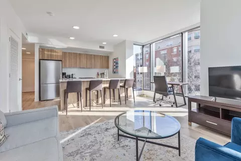 60 Kilmarnock St, Boston, MA 02215
