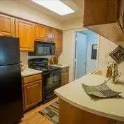 9233 E 65th St, Tulsa, OK 74133
