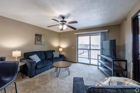 4630 E 54th St, Sioux Falls, SD 57110